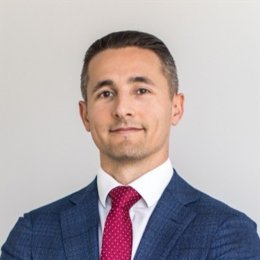 特斯拉(TSLA.US)投资43亿美元采购LGLFP电池，专注美国储能市场